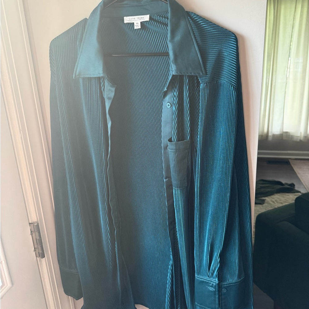Never Worn! 12th Tribe Teal Button Down Shirt